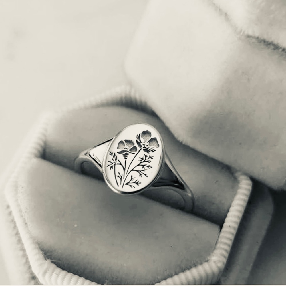 New Minimalist Bohemian Orchid Sterling Silver Signet Floral Engraved Ring - Picture 12 of 15